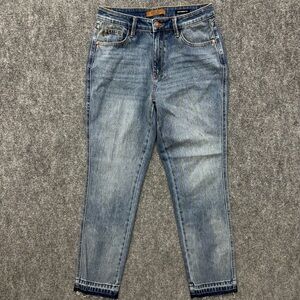 Judy Blue Boyfriend Fit Jeans Raw Hem Women's size 7/28 28x28